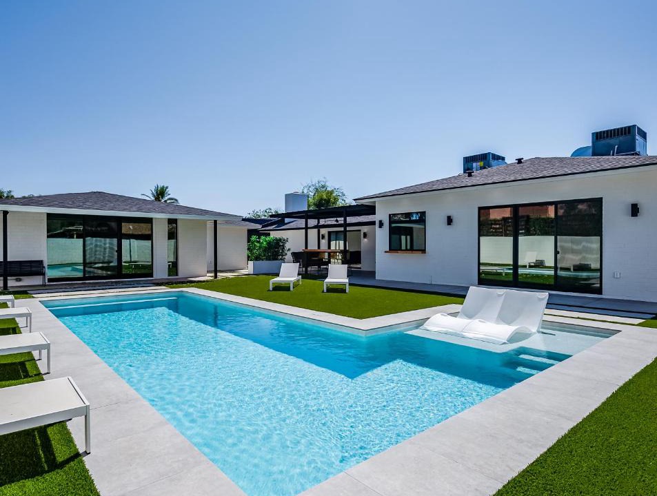 Juanita Y Olmo Frontier Place Villa | Quiet Modern Estate w/ Guest Home & Heated Pool: Scottsdale