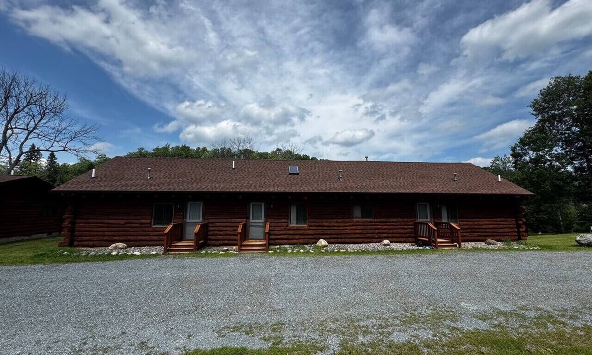 Crystal Falls Cabin | Riverfront Loft #5 Crystal Falls