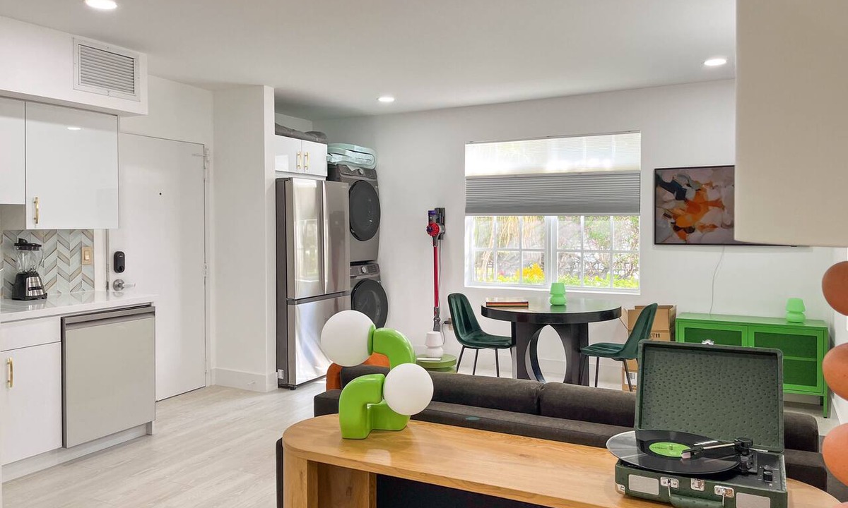 South Pointe Condo | SOUTH BEACH, SOFI, Minutes From Beach!
