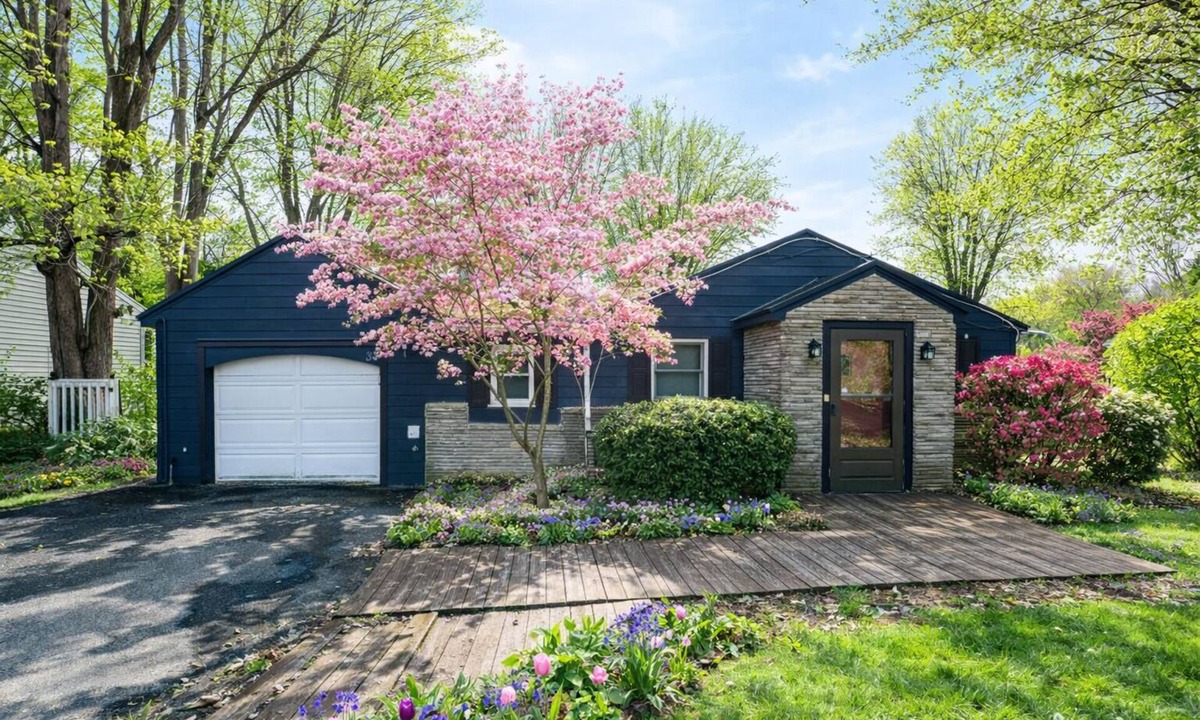 Rochester House | Spacious 4-Bed 2-Bath Ranch in Rochester, Game Room, RIT, Genesee River, Airport