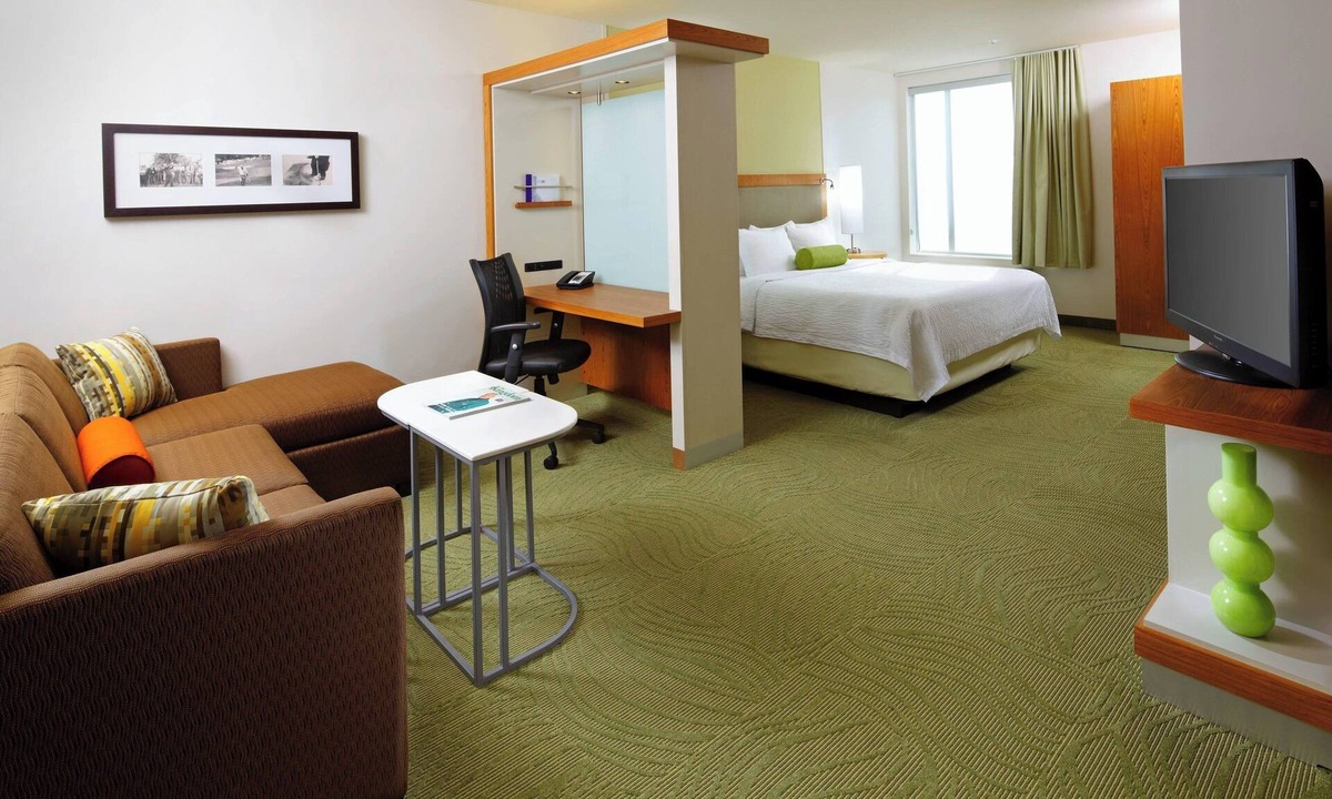 Hostetter Hotel | SpringHill Suites Pittsburgh Latrobe