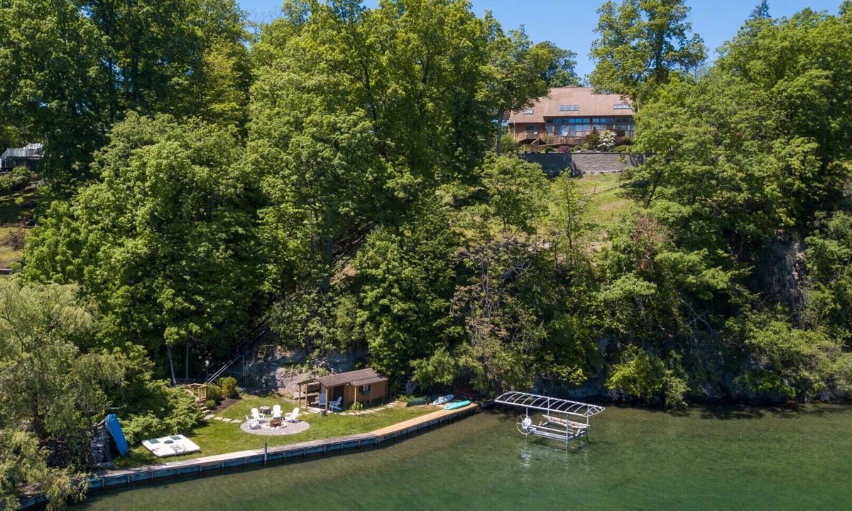 Canandaigua Cottage | Sunrise Lake House Unveils New 2026 Deck & Hot Tub — Your Lakeside Escape Just Got Better