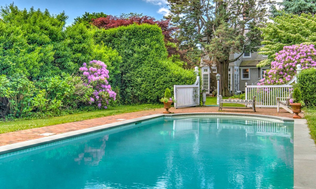 Village of Southampton House | Tastefully Furnished with Upgraded Amenities, Lush Landscaping, Minutes.