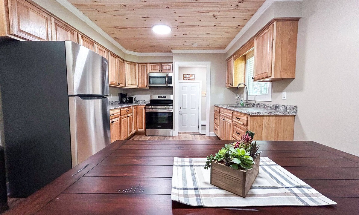 Bergland House | The Escape on Maple (Formally known as Bottland)