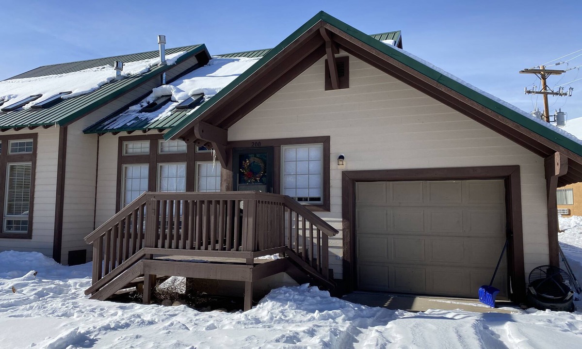 South Fork House | The Fox Den