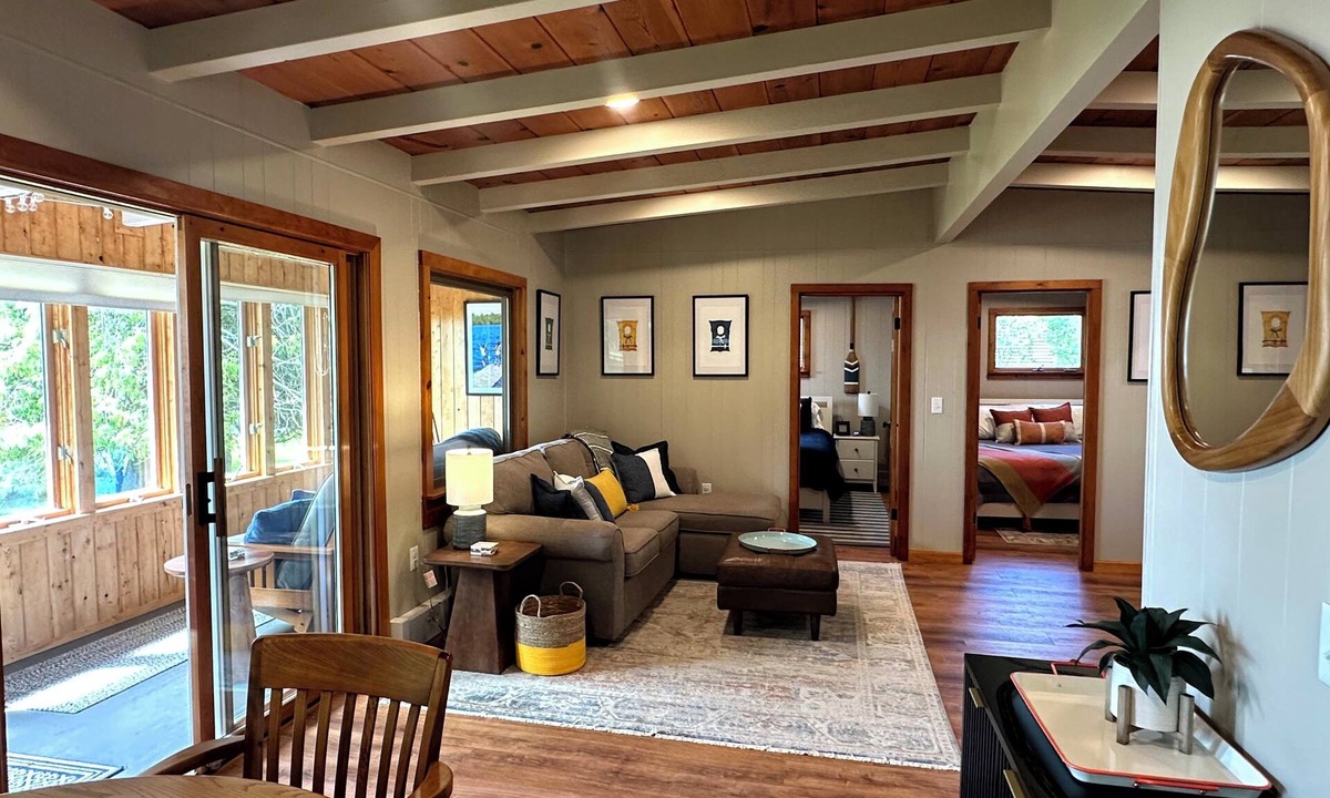 Blaney Park Cabin | The Loon's Landing