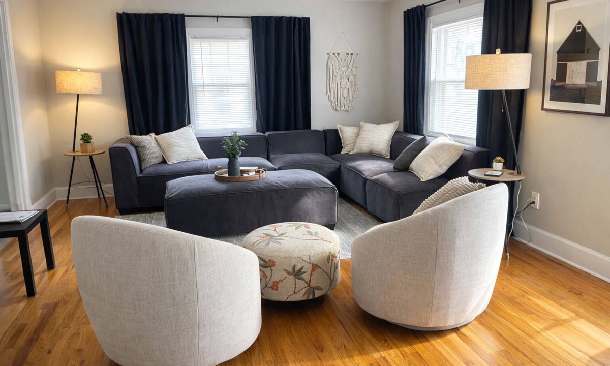 Greeley House | UNC Hideaway | King Beds, Fire Pit & Hammocks