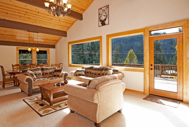 Olympic Valley House | Valley View at Palisades -4 BR w Mountain Views, Pet-Friendly, and Close to Village