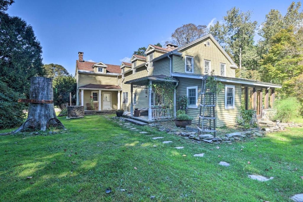 Hollowville House | Waterfalls and Trails at 'The Mills At Green Hole'