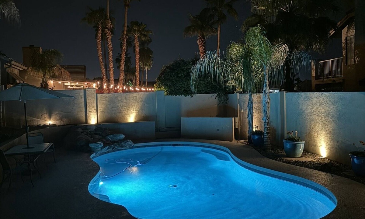 Saguaro Point House | Water’s Nice. Spacious. Heated Pool. Billiards. BBQ. Piano.