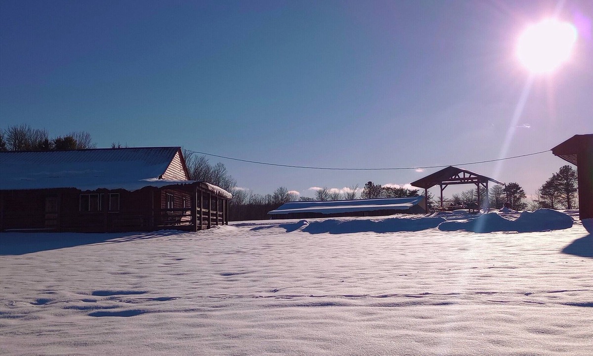 Gerry House | Woodys Retreat this rental includes the barn outdoor covered fire pit