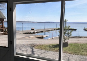 Cabin 2 Waterfront - Three Pines Lodging & Marina