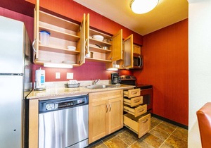Phoenix Studio King Deluxe in Phoenix