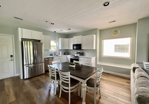 Rock Lane 142 lakefront with resort amenities!