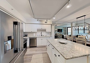 Sandpiper CRD1C - Beautifully Decorated - Private Stairs to pool and beach