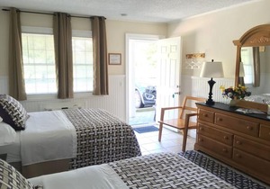 Westhampton Seabreeze Motel in Westhampton