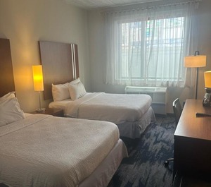 Fairfield Inn 