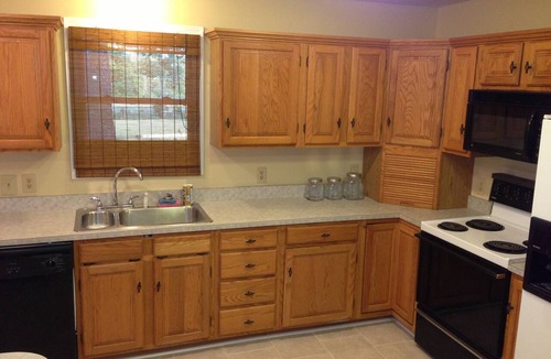 Lexington House | 1.7 miles to KY Horse Park premise ID 12268400-2