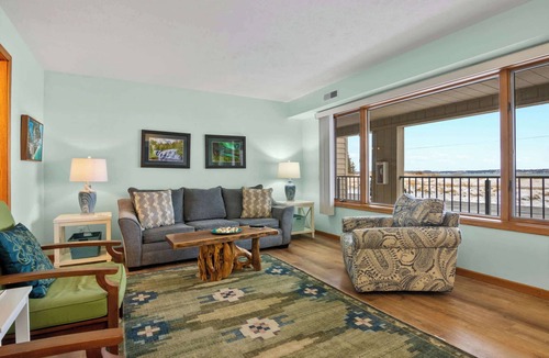 Elk Rapids Condo | #16 ELK RAPIDS BEACH CONDOMINIUM