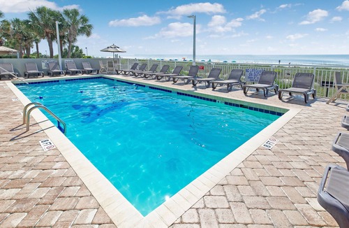 Myrtle Beach Condo | 1BR/1BA Oceanfront condo w/Kitchen & Balcony in Center of MB, #1255