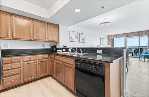 Downtown Myrtle Beach Condo | 1BR Oceanfront, Floor 16, Bay View Resort, Pool, 6 Guests, Downtown Myrtle Beach