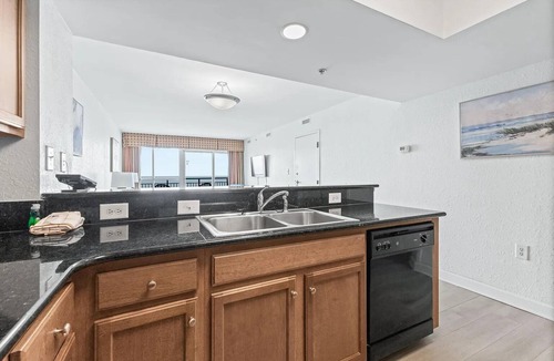Downtown Myrtle Beach Condo | 1BR Oceanfront, Floor 16, Bay View Resort, Pool, 6 Guests, Downtown Myrtle Beach