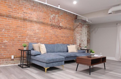 Albany Apartment | 2 bdrm Modern & Hip Apt with Private Patio