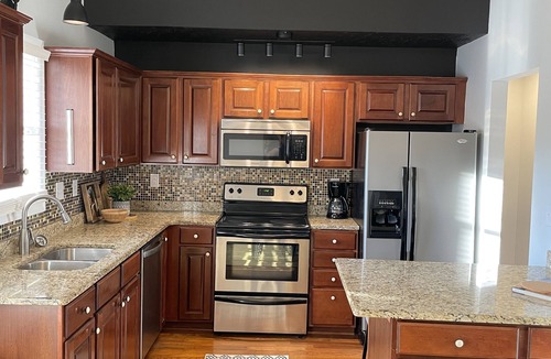 Lexington House | 2 Bed/2 Bath Home in Andover area. Premier Host with 250+ 5-Star Reviews!