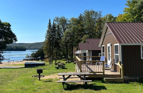 Town of Webb Cabin | 2 Bedroom Cabin on 4th Lake @ Eagle Bay Village
