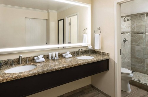 South Scottsdale Resort | 2 Charming Units w/5 Outdoor Pools, Spa, Hiking Trails, Tennis, Shuttle