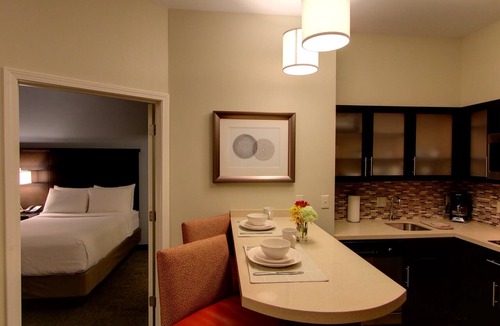 Bryant Pattengill East Apartment | 24 Hour Business Center + Fitness Center | Short Drive to University of Michigan