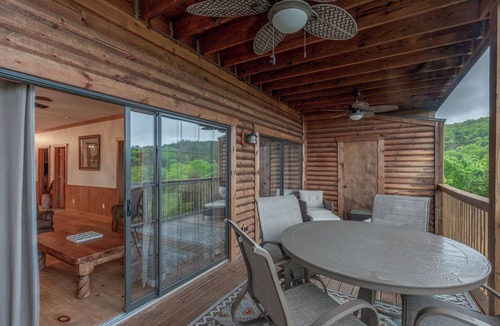 Indian Point Condo | 2BR Village At Indian Point 1706 near SDC - Free Tickets Daily up to $500