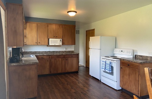 South Range House | 3 bed 1 bath ranch style home a half a block to trail and 10 mins to MTU