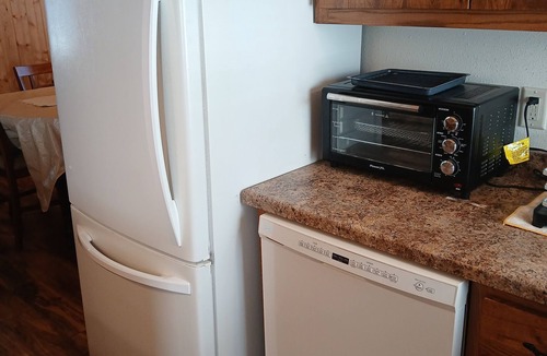 Hayward Apartment | 3-bedroom apartment on Lake Hayward within walking distance to downtown.