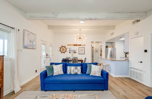 Canyon Lake House | 4 3 two King Beds Perfect Sunset Lake Views Pickleball Fire pit Lvl2 EV POA Pool