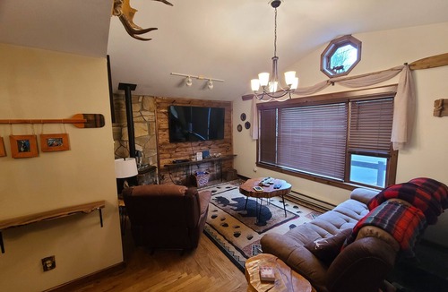 Town of Webb House | 4 Bedroom 2 Bath camp in the heart of Old Forge