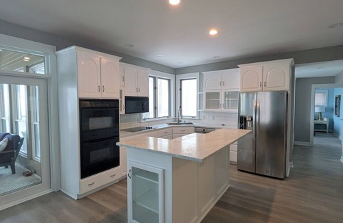 West Olive House | 4 Bedroom, 3 Bathroom Lake House, Private Lake Michigan Beach House, Nonsmoking