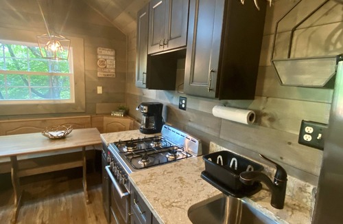Town of Webb Cottage | "4th Lake" One Bedroom, Luxury Waterfront Cottage at The Lakes, Old Forge