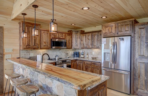 Morganton Cabin | 5⋆ View/Hot tub/Pool Table/Arcades/Bar