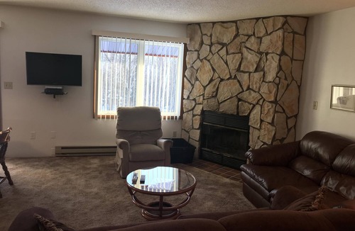 Wakefield Condo | 7 - Clean, Comfortable and Quiet Condo at the base of Jackson Creek Summit