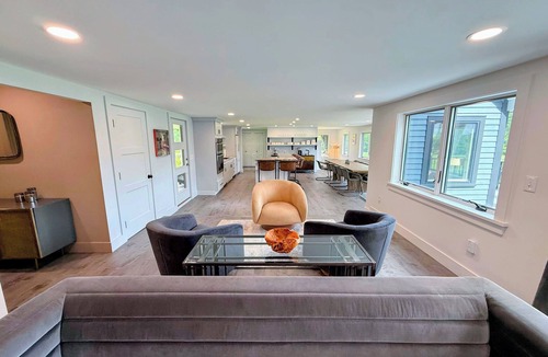 Bethlehem House | 9FR Renovated home with beautiful views, large yard, dogs welcome!
