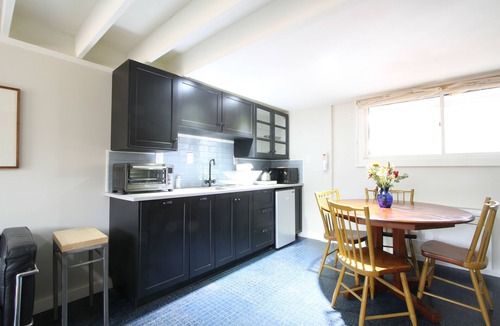 Woodstock Apartment | A pleasant space in a pleasant neighborhood in a beautiful part of the country!