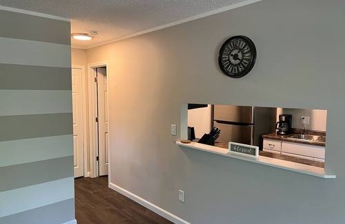 Holly Apartment | Adventure Acres- Suite A3
