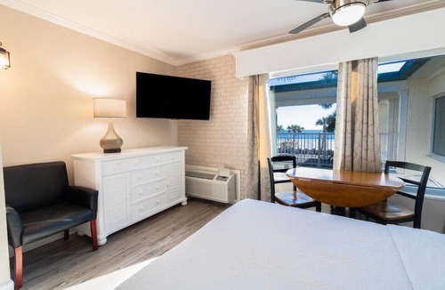 Litchfield by the Sea Apartment | Affordable Oceanview Efficiency 2nd Flr