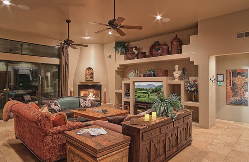 Cave Creek House | AMAZING DESERT OASIS +FILLED WITH AMENITIES + HEATED POOL + 2 HOT TUBS +12 BEDS