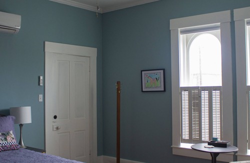 Paris Bed & Breakfast | Artistic Lodging Queen suite