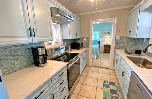 Villa Primera House | Authentic, Florida Cottage Just Steps from Everything! Pet Friendly!