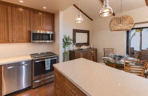 Wailea Condo | Beachfront Condo B303