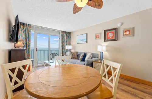 Myrtle Beach Apartment | Beachfront Resort with Ocean View - Near Boardwalk!