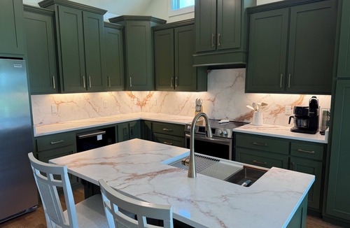 Decaturville House | Beautiful 4 Bedroom House on the Tennessee River Golf Course